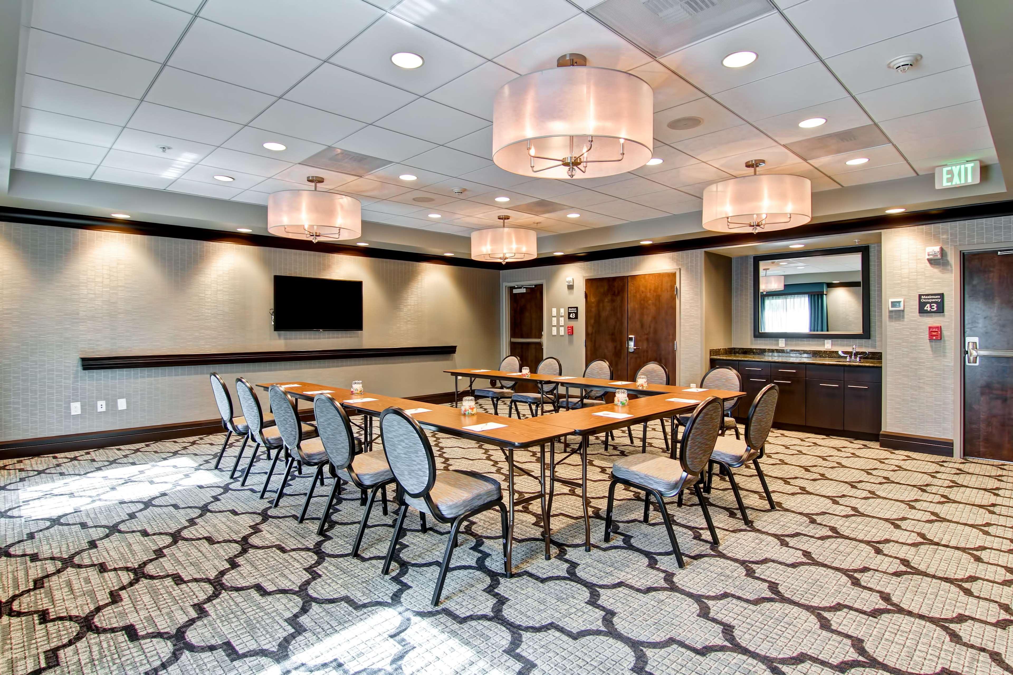 Hampton Inn & Suites Bellevue Downtown/Seattle Buitenkant foto