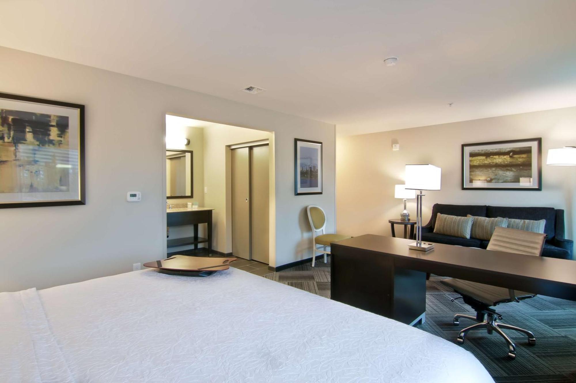 Hampton Inn & Suites Bellevue Downtown/Seattle Buitenkant foto