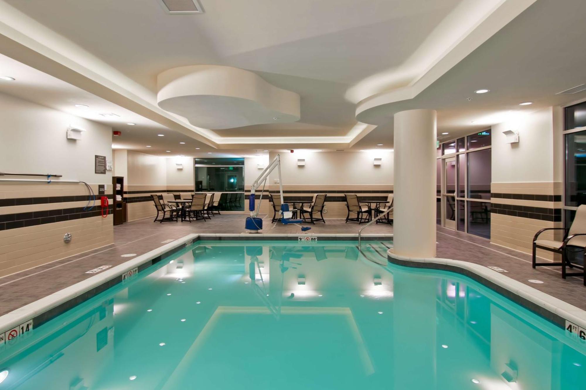 Hampton Inn & Suites Bellevue Downtown/Seattle Buitenkant foto
