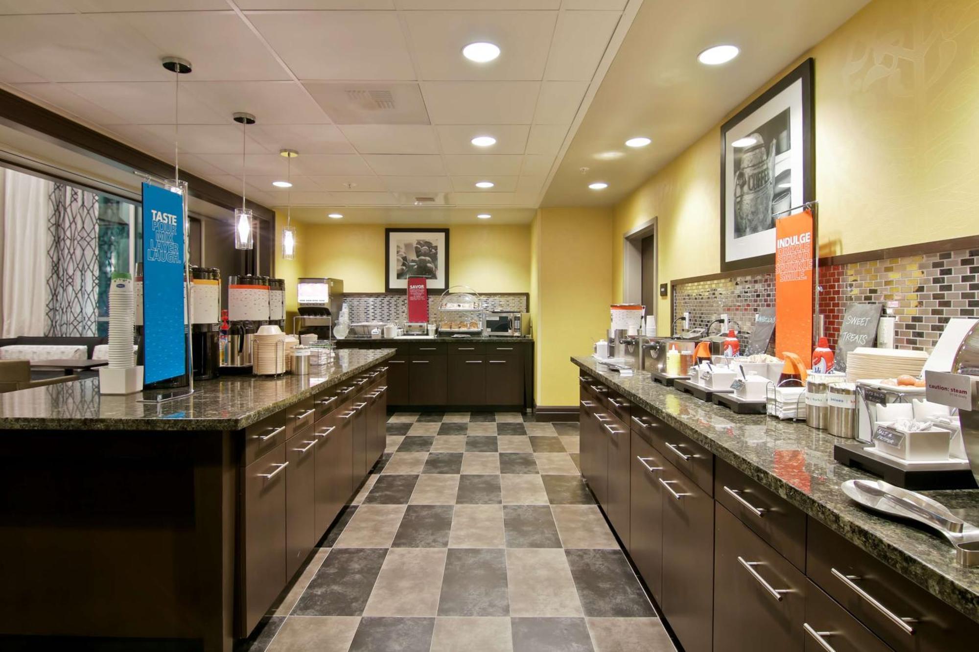 Hampton Inn & Suites Bellevue Downtown/Seattle Buitenkant foto